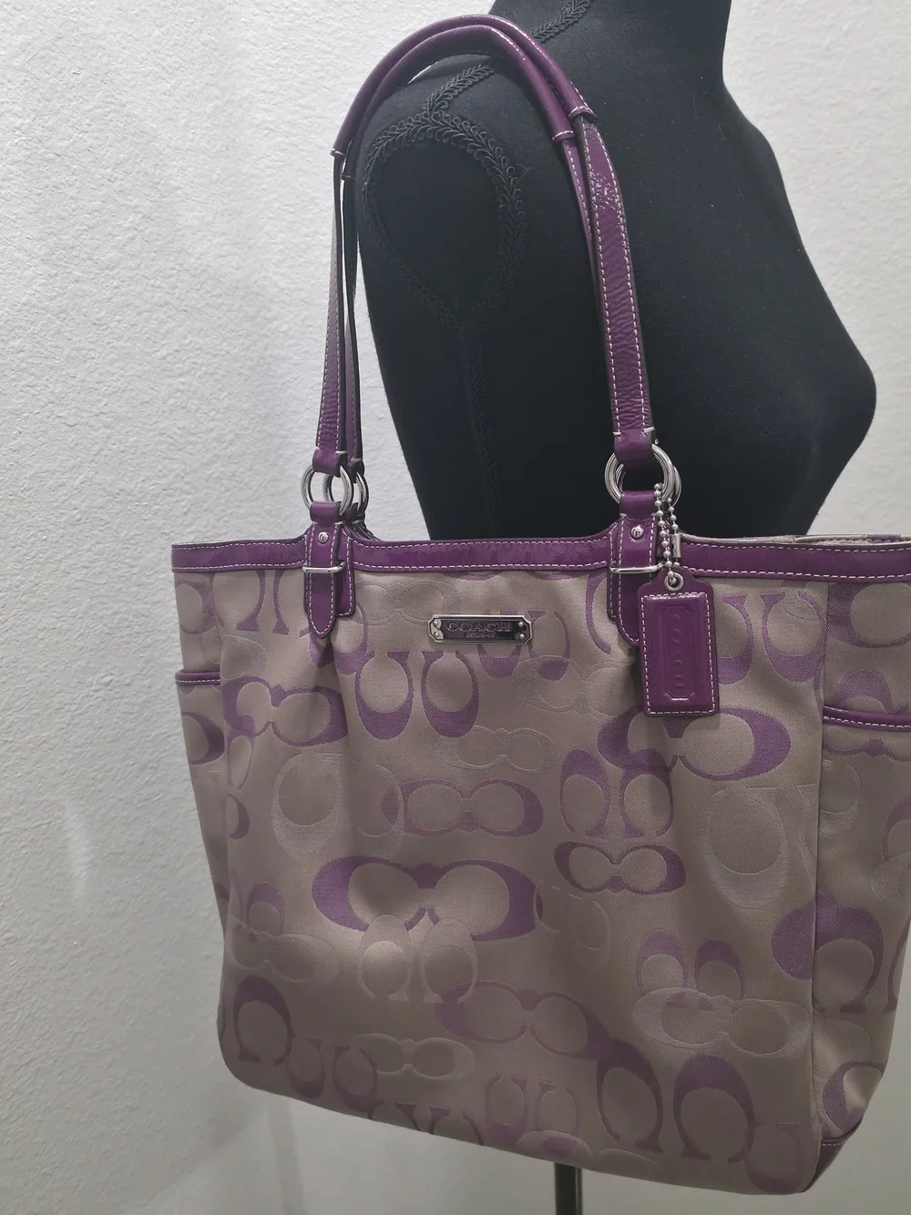 Coach Signature Tote Bag in Beige and Purple